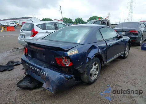 2002 Ford Mustang z USA, uszkodzony, nr VIN 1FAFP404X2F230098